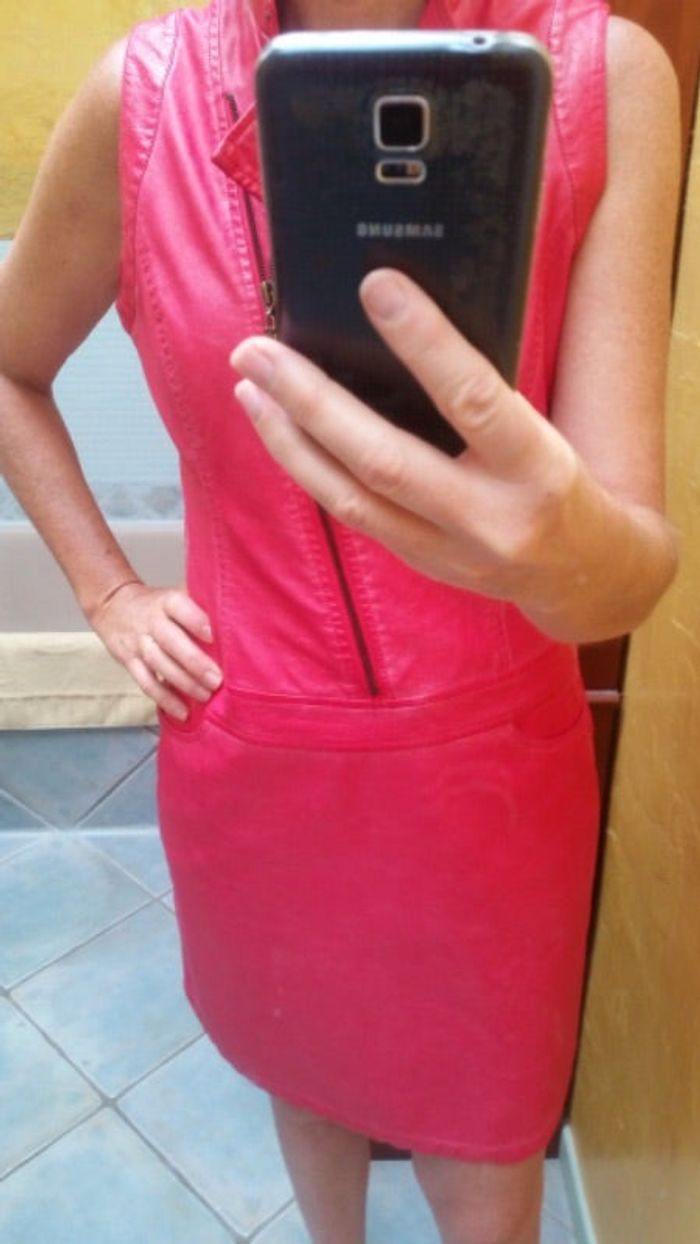 Robe similicuir