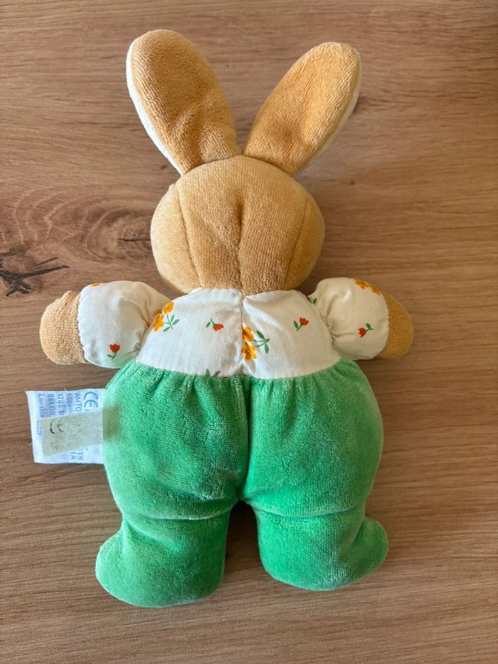 Doudou hochet lapin vert blanc fleurs grelot comptine - photo numéro 3