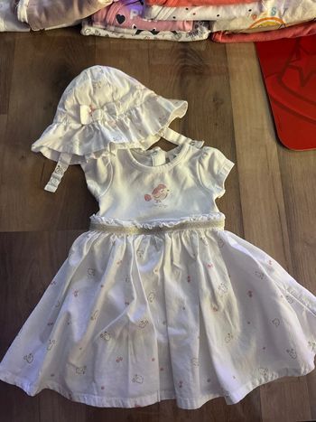 Ensemble robe chapeau