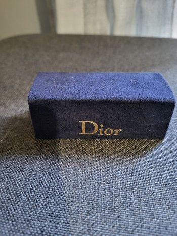 Boîte rouge à lèvres