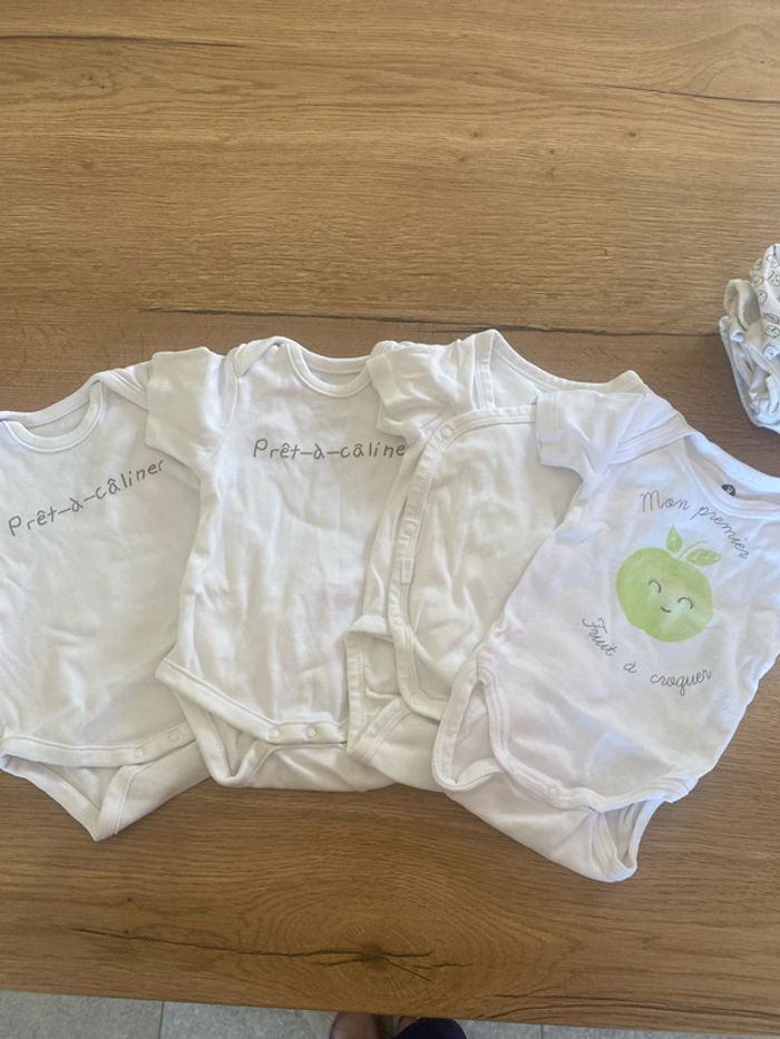 Lot 7 bodys manches courtes - photo numéro 2