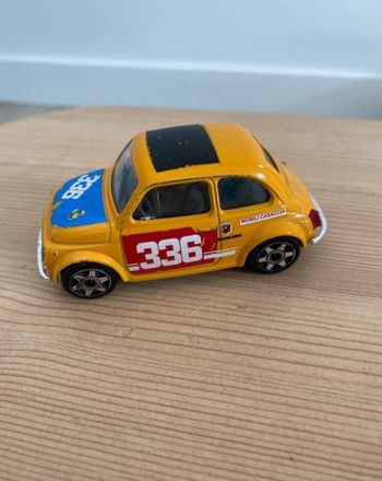 Voiture miniature Fiat 500