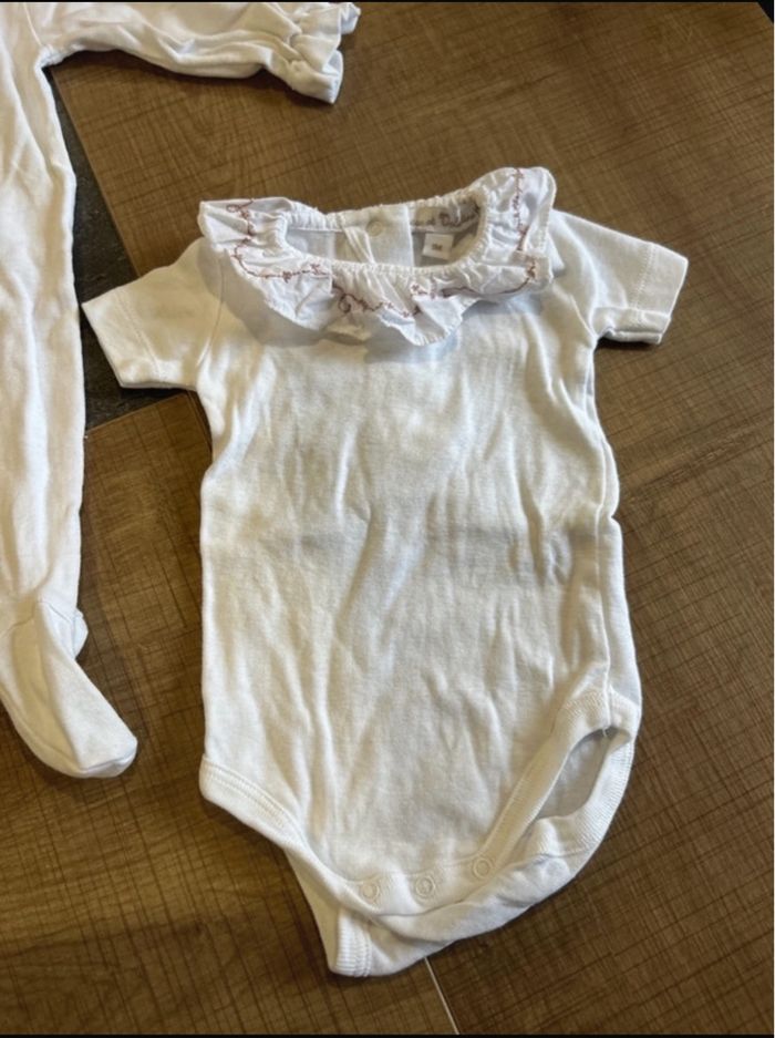 Pyjama en coton et bodies manches courtes bébé taille 1 mois Oscar et Valentine - photo numéro 2