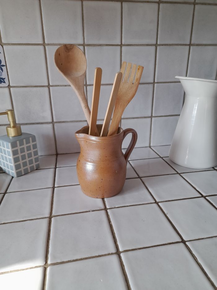 Pichet marron - photo numéro 2