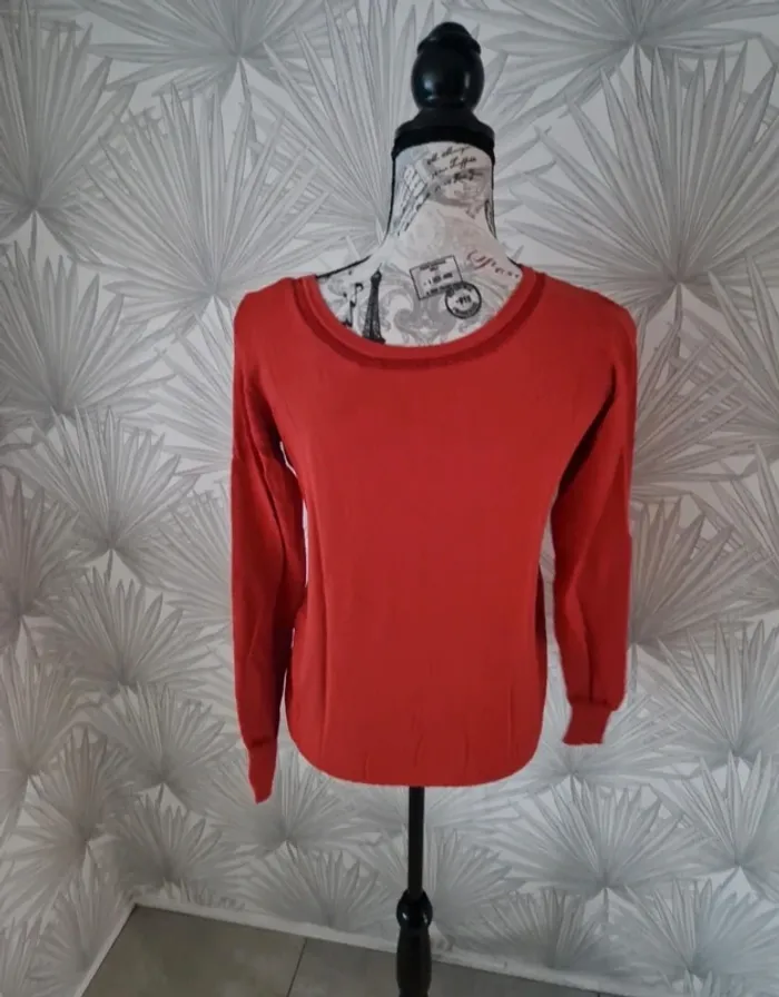 Joli pull col v original taille 36 - photo numéro 2