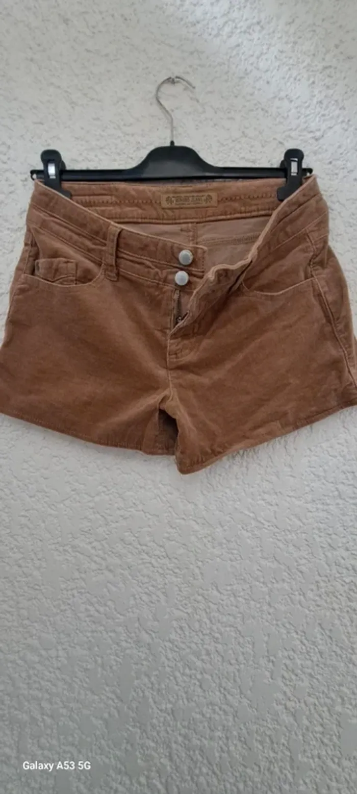 Short court en velours Bonobo T36