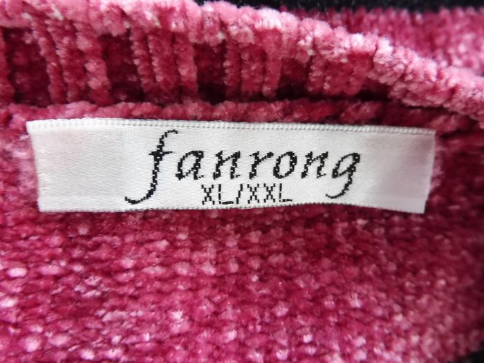 Pull femme court rose rayures noires. Fanrong. Taille XL/XXL (42) 51cm aux aisselles, 46cm de haut. - photo numéro 4