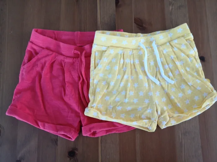 Lot 2 shorts coton 18 mois