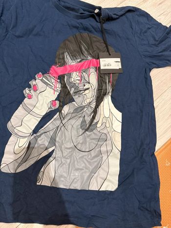TEE shirt