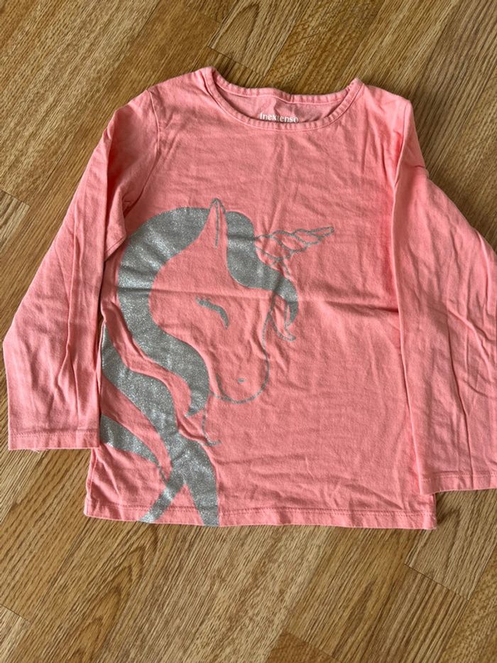 Lot t-shirts manches longues taille 116 / 6 ans. - photo numéro 6