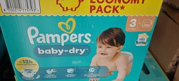 Couches Pampers taille 3