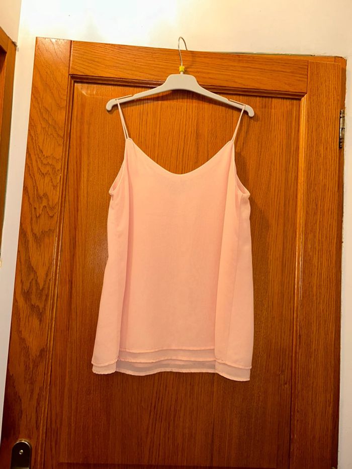 Top à bretelle rose - photo numéro 2