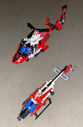 Lot X2 Lego Technic Helicopter 8046 + 8068