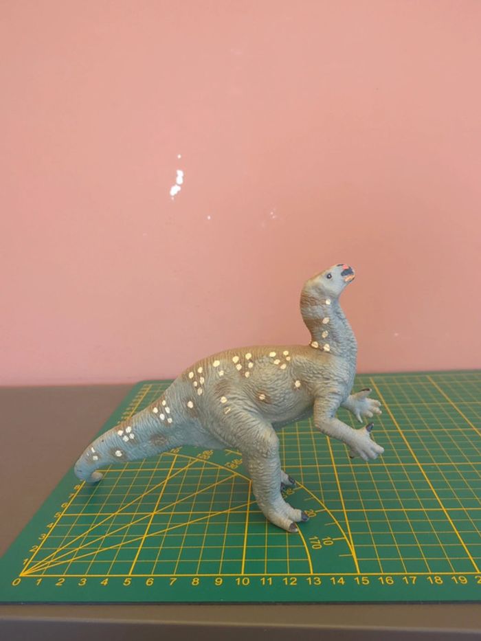 Safari - Iguanodon - photo numéro 2