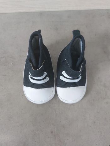 Chaussures bébé / 3-6 mois