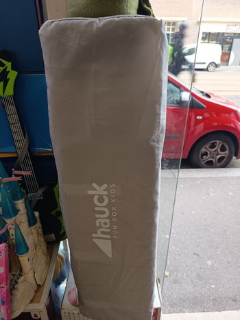 Lit parapluie et matelas 