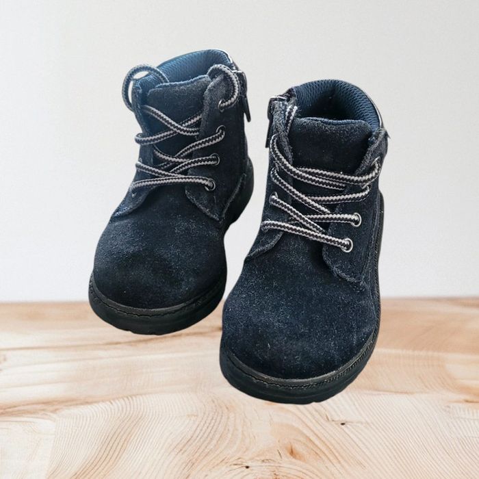 Chaussure bottine 23