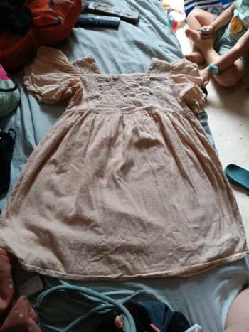 Robe orchestra  8 ans broderie au torse pas vinted go