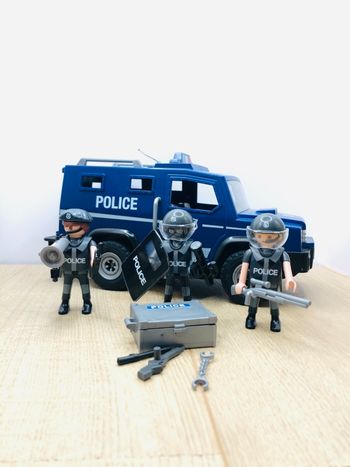 Voiture intervention police playmobil