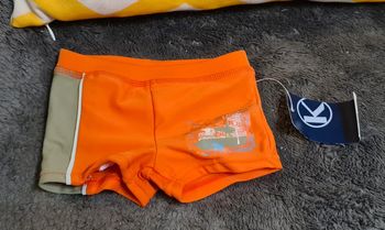 Petit maillot orange motif surfeur garçon taille 6 mois Kiabi