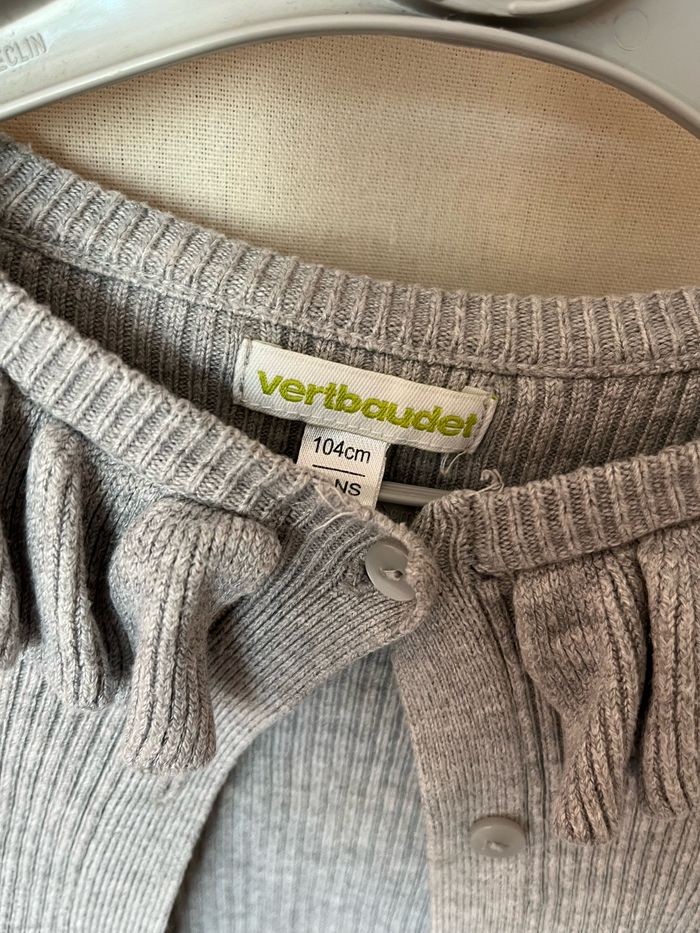 Gilet gris - photo numéro 3