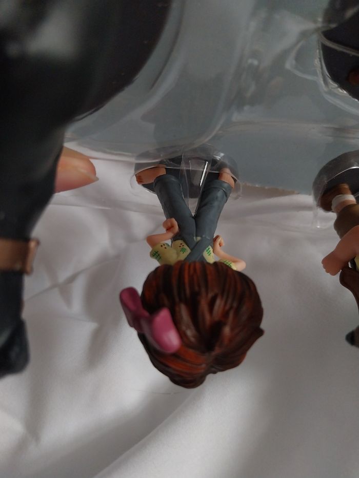 Figurine Là-Haut Disney Pixar Up Ellie jeune Disney Store Coffret deluxe - photo numéro 2