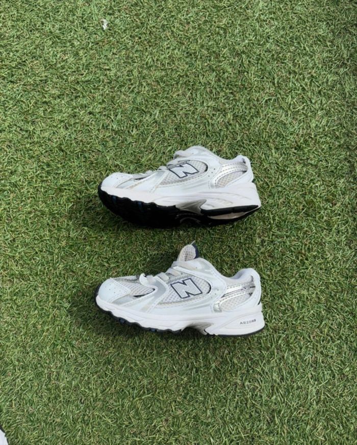 NEW BALANCE 530 taille 24 - photo numéro 2