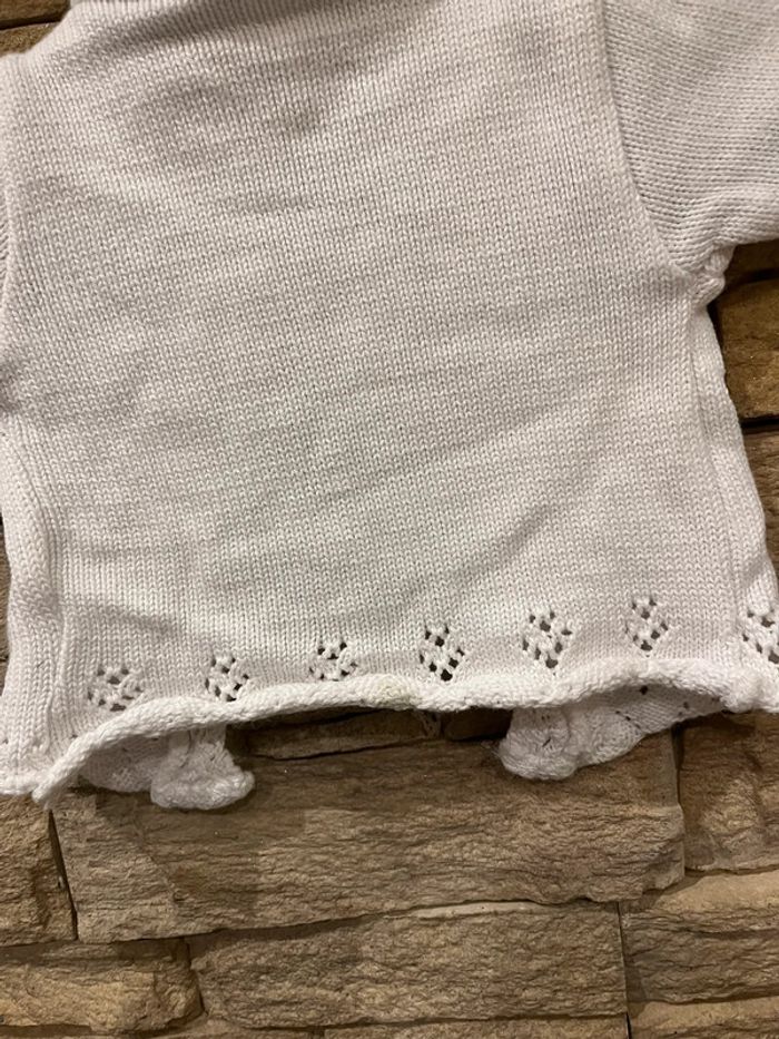 Boléro 3 mois blanc parfait état - photo numéro 5