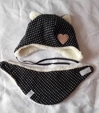Lot bonnet + écharpe 3/6mois