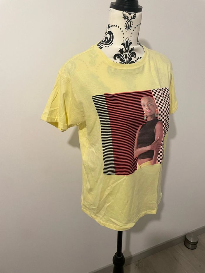 T-shirt à manches courtes jaune motifs femme rouge multicolore neuf Arub Fashion taille XS - photo numéro 2