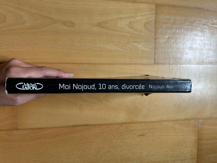 Moi Nojoud, 10 ans, divorcée - photo numéro 3