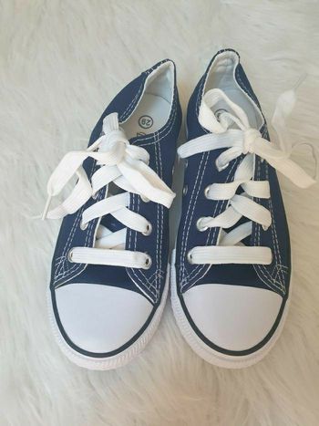 Baskets neuves pointure 29