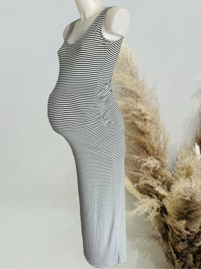 Jolie robe longue grossesse envie de fraise36/38 marinière