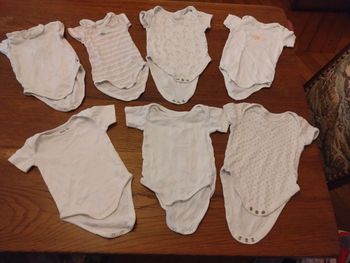 Lot de bodies 6 mois