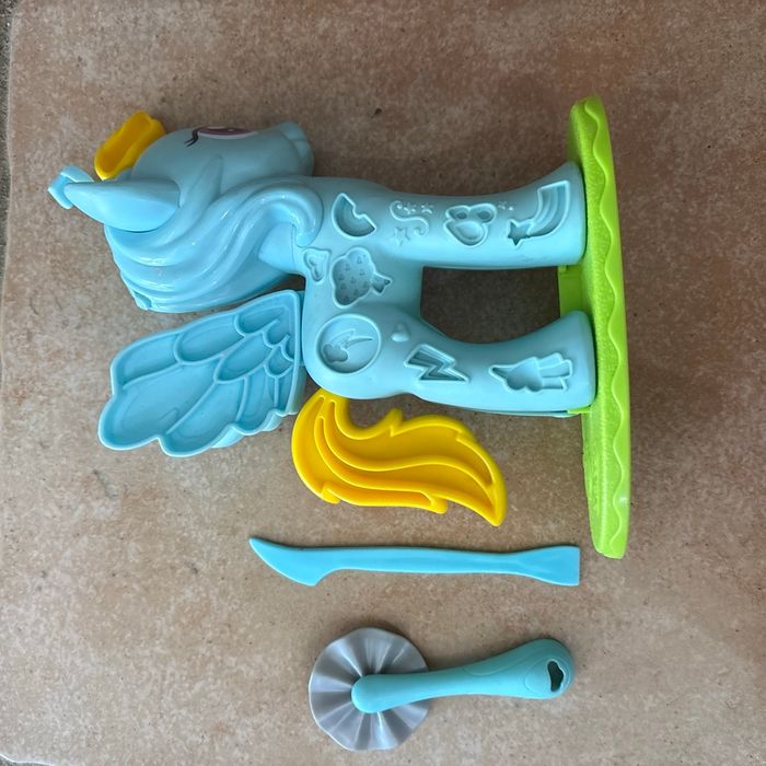 Licorne Play doh - photo numéro 2