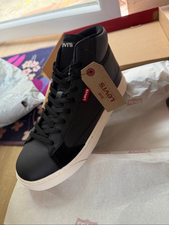 Magnifiques baskets montantes levi’s neuves avec étiquette pointure 39 - photo numéro 6
