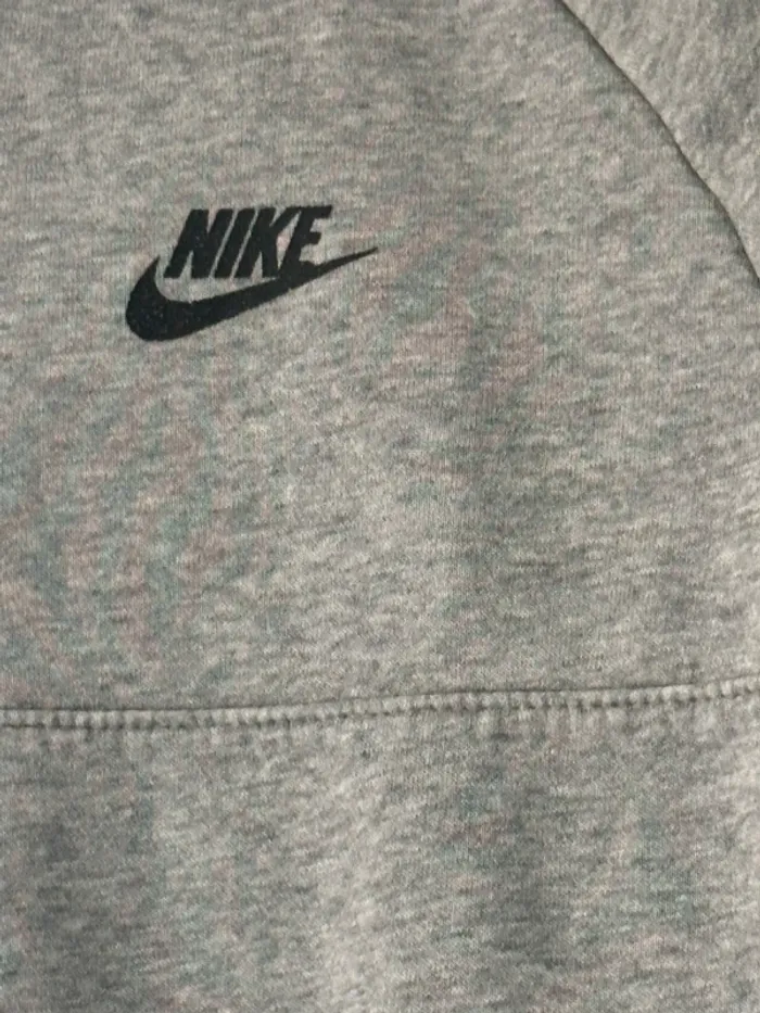 Pull capuche - photo numéro 2