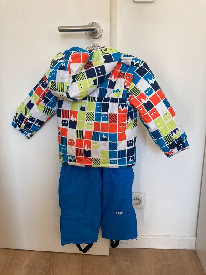 Ensemble de ski bleu avec veste à motifs taille 2 ans - photo numéro 2