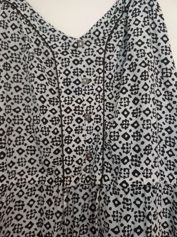 Robe motifs bleue claire et noire