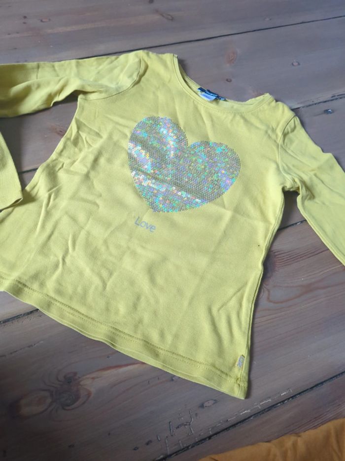 Lot t-shirt manches longues ballon jaune et moutarde coeur 6 ans - photo numéro 3