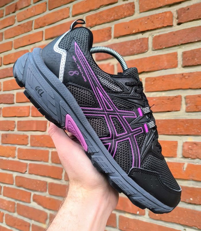 Baskets Asics gel venture 8 pointure 40 comme neuves