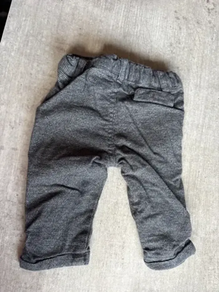 Pantalon 3 mois - photo numéro 3