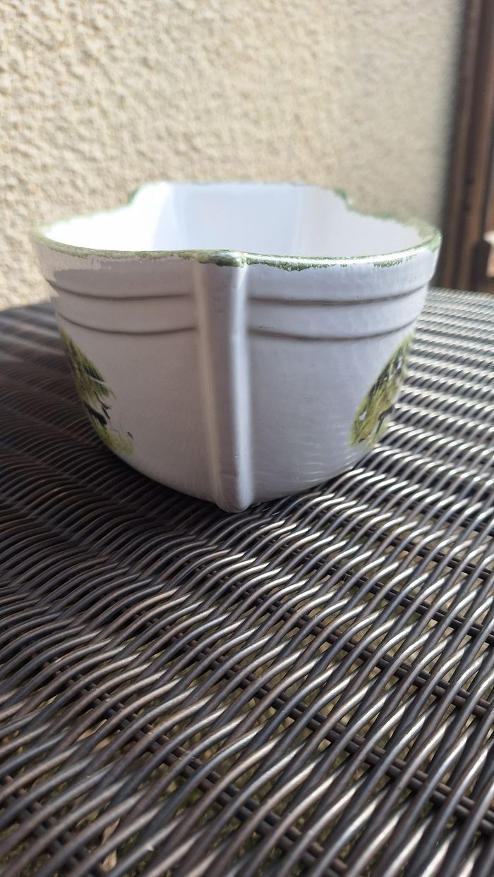 ⛵️ Grand plat en terre en forme de barque - photo numéro 3