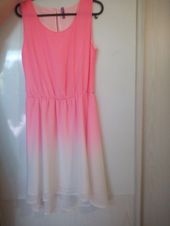 Robe rose et blanche