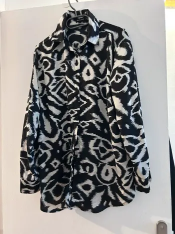 Chemise fluide noir et blanc taille L
