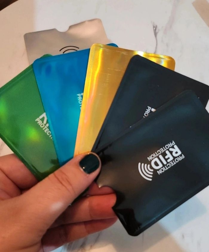 Protection carte bancaire et passeport - photo numéro 2