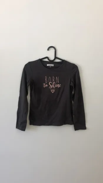 Tee shirt a manche longue gris foncée