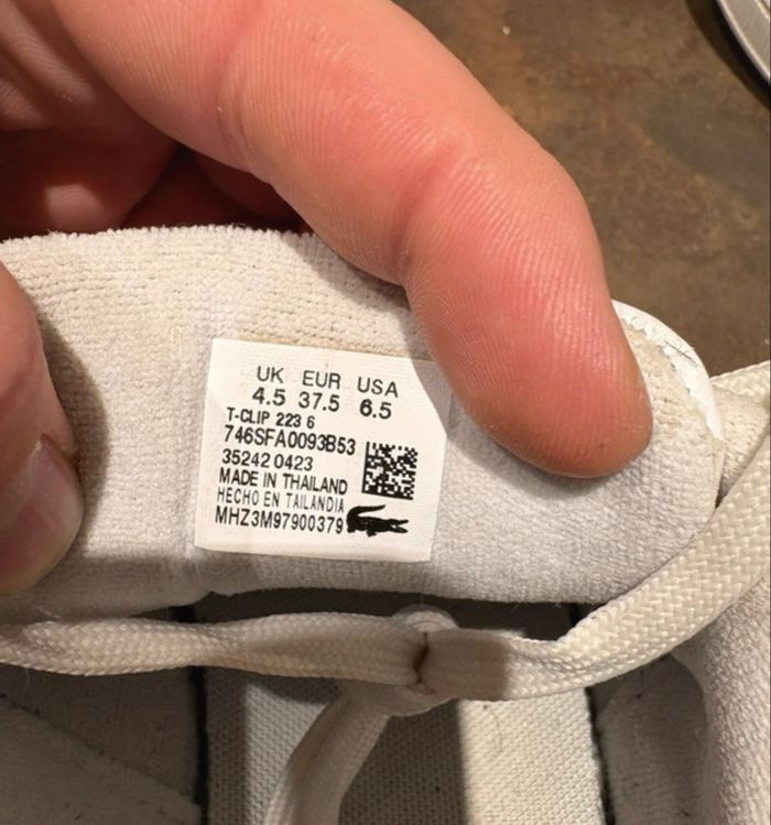 Lacoste - photo numéro 2