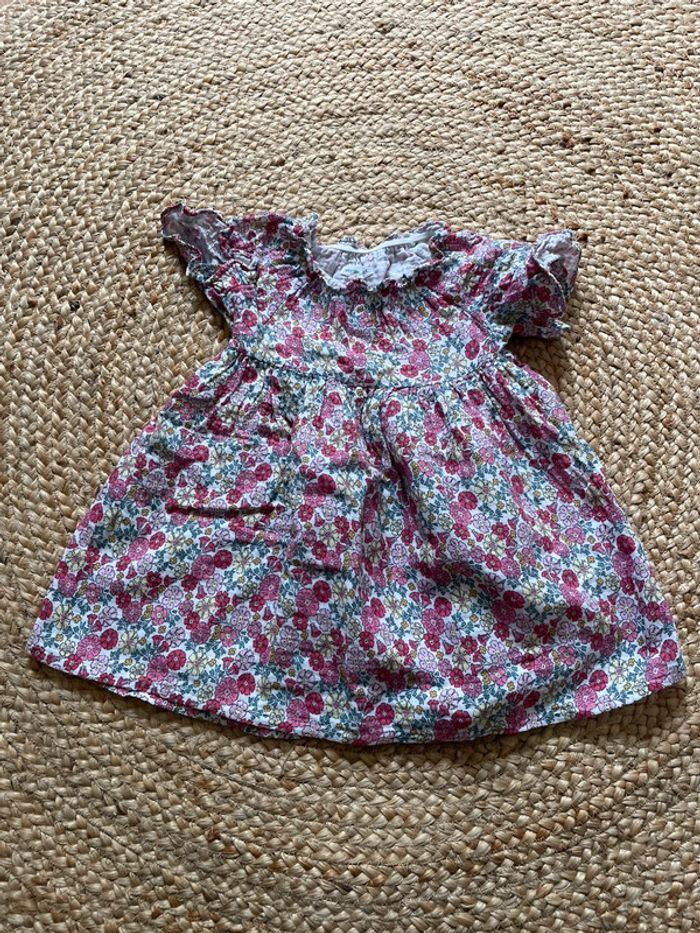 Jolie robe fleurie