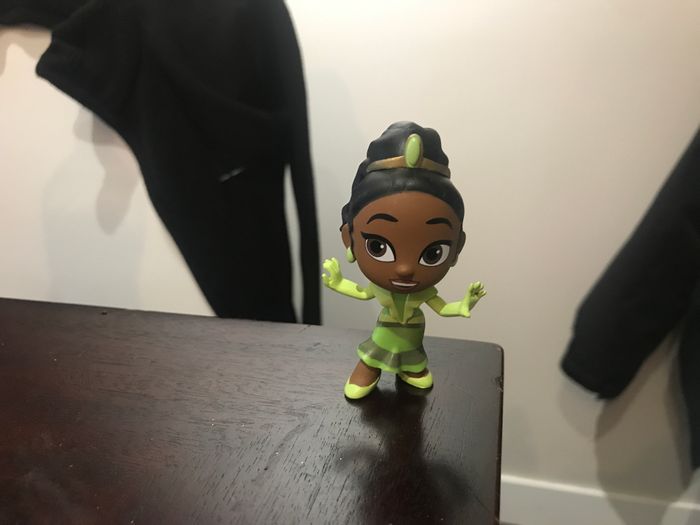 Figurine tiana la princesse et la grenouille